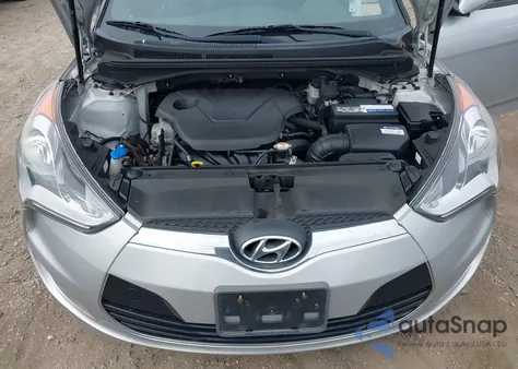 2017 Hyundai Veloster Value Edition z USA, uszkodzony, nr VIN KMHTC6AD7HU324264